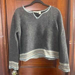 Grey wool sweater with crochet trim